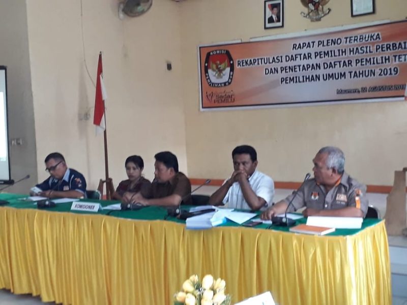 Foto: Suasana Rapat Pleno Terbuka Rekapitulasi Daftar Pemilih Hasil Perbaikan DPSHP dan Penetapan Daftar Pemilih Tetap Pemilu 2019, Selasa (21/8), di Aula Kantor KPU Sikka