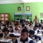 Suasana Lomba Menulis Cerpen di SMAK Frater Maumere, Sabtu (22/9)