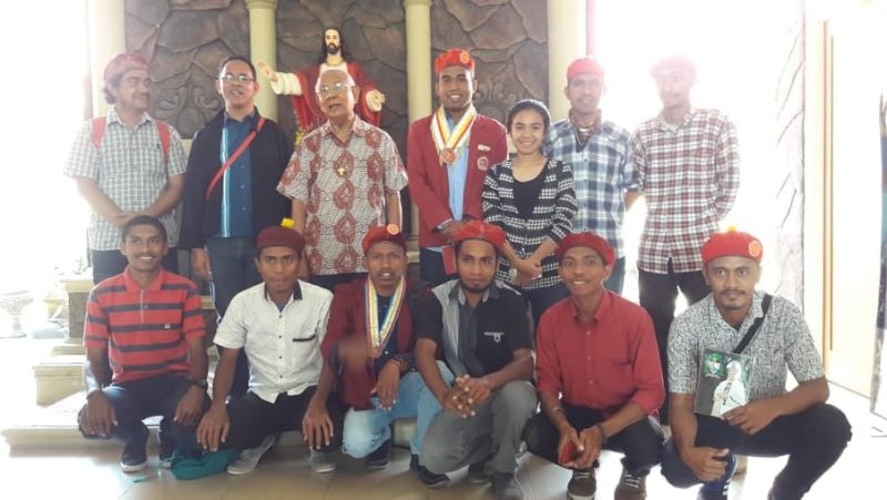 PMKRI Maumere bertemu Uskup Maumere Mgr Gerulfus Kherubim Pareira di Istana Keuskupan, Jumat (7/9)
