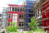 Bangunan Kantor Bupati Sikka di Jalan Eltari yang dibiarkan terlantar oleh kontraktor pelaksana PT Palapa Sentosa Kupang