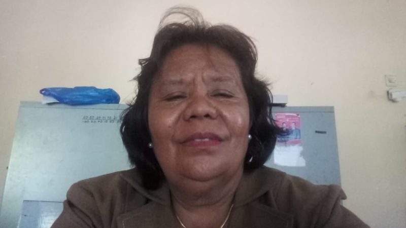 Kepala Dinas Sosial Emmy Laka