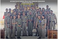 Anggota Polisi pamong Praja dan Pemadam Kebakaran Kabupaten Sikka pose bersama beberapa waktu lalu