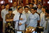 Calon Presiden Prabowo Subianto menggelar konferensi pers untuk menyampaikan permintaan maaf, Rabu (3/10)