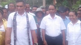 Bupati Sikk Fransiskus Roberto Diogo 