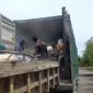 Aktifitas pembongkaran semen Bosowa di Gudang Perkapasan di Kelurahan Wailiti Kecamatan Alok barat, Selasa (27/11)