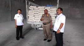 Tim Pengawas dan Pengendalian Stok dan Harga Kebutuhan Pokok dan Barang Strategis Lainnya Kabupaten Sikka melakukan inspeksi mendadak terkait kelangkaan semen di Kabupaten Sikka, Rabu (28/11)