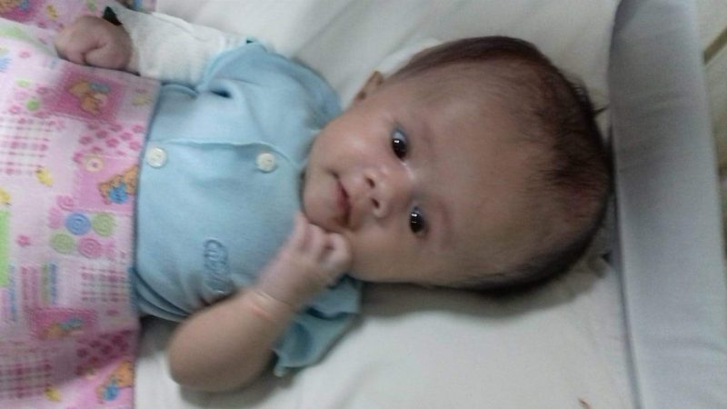 Bayi Angelo dengan penyakit hidrosefalus, yang ditinggalkan ibunya setelah dua hari melahirkan di RSUD TC Hillers Maumere pada tahun lalu