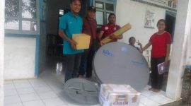 VSAT yang sudah didistribusikan dan siap dipasang pada titik-titik yang sudah ditentukan