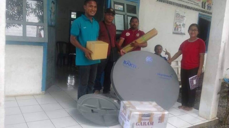 VSAT yang sudah didistribusikan dan siap dipasang pada titik-titik yang sudah ditentukan