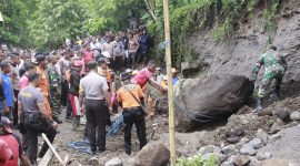 Inilah lokasi longsoran di Dusun Watuwolot Desa Hale Kecamatan Kabupaten Sikka yang mewaskan tiga anak, Senin (7/1)