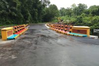 Akses Jembatan Ubeloler di Desa Kringa Kecamatan Talibura kembali normal, Senin (21/1) siang, setelah sebelumnya diblokir karena kontraktor pelaksana belum membayar upah para pekerja