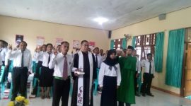 Suasana pelantikan 38 anggota PPK Kabupaten Sikka di Aula Kantor KPU Sikka, Rabu (2/1)
