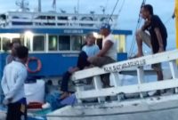 KLM Surya Jaya 03 yang diamankan Lanal Maumere di Pelabuhan Laurensius Say Maumere, Minggu (10/3) petang