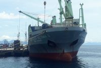 Kapal Meratus Ultima yang membawa surat suara Pemilu 2019 untuk Kabupaten Sikka