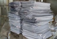 Ribuan surat suara DPR RI yang dinyatakan rusak, kini disimpan di gudang logistik KPU Sikka, Senin (18/3)