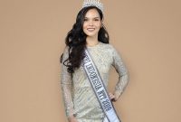 Maria Hostiana Napitupulu, finalis Puteri Indonesia dari Propinsi NTT;