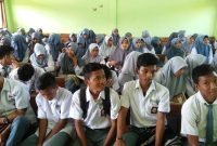 Ratusan pelajar SMAN 1 Pemana sedang mengikuti Sosialisasi UU ITE, Senin (15/4)