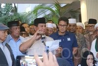 Prabowo mendeklarasikan kemenangannya di rumah kediamannya di Jalan Kertanegara Kebayoran Baru, Kamis (18/4) malam