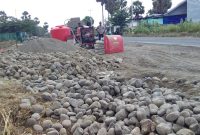 Kondisi pekerjaan Proyek Peningkatan Jalan Lingkar Luar yang dikerjakan CV Maghu Ate