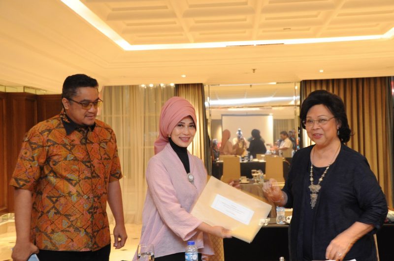Tim Juri Eksekutif usai Rapat Pleno Penetapan Pemenang BPJS Kesehatan Award, Selasa (13/8) malam