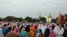 Suasana Shalat Id di Lapangan Umum Kota Baru Maumere, Minggu (12/8)