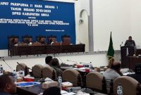 Suasana paripurna persetujuan DPRD Sikka tentang penetapan APBD Perubahan 2019, Senin (30/9)