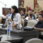 Anggota DPRD Sikka dari Partai Demokrat Maria Christine Amelia Lomi sedang memperkenalkan diri pada rapat paripurna, Senin (2/9)