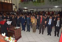 Suasana pelantikan anggota DPRD Sikka, Senin (26/8)