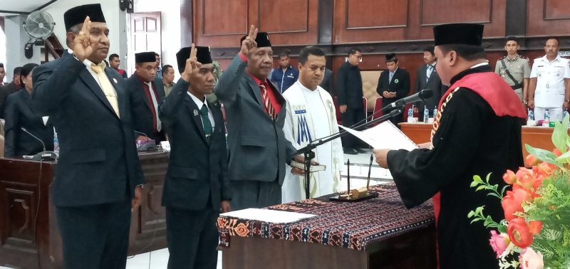 Pelantikan Pimpinan DPRD Sikka, Selasa (29/10)