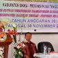 Bupati Sikka Fransiskus Roberto Diogo melepas transmigran  asal Kabupaten Sikka ke Kabupaten Mamuju Tengah, Sabtu (30/11)
