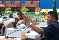Suasana rapat di Banggar DPRD Sikka, Senin (9/12)