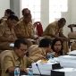 Tim Anggaran Pemkab Sikka mengikuti sidang bersama Badan Anggaran, Senin (9/12)