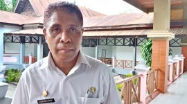 Pelaksana Tugas Kepala BKDPSDM Sikka Lukas Lawe