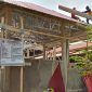 Pembangunan ruang santai di DPRD Sikka, Sabtu (14/12)
