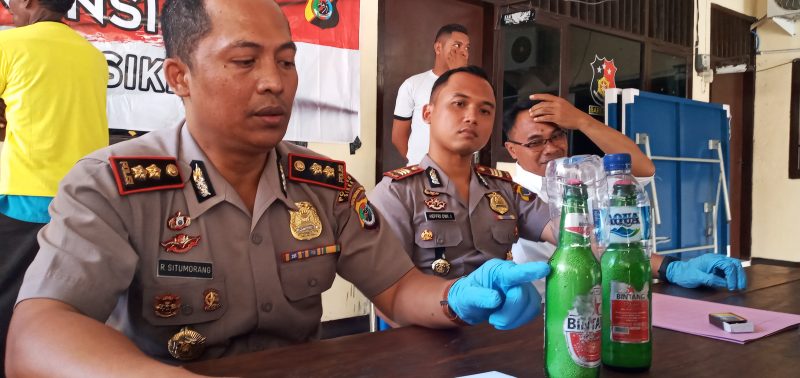 Kapolres Sikka AKBP Rickson 