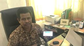 Kepala Bidang Perbendaharaan Badan Pendapatan Kabupaten Sikka Bernardus Take Atawolo 