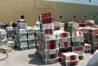 Advokat mentah yang siap diberangkatkan ke Makasar dengan menggunakan KM Bukit Siguntang, Selasa (7/1)