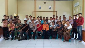 Antisipasi Serangan DBD, Warga Waigete Sepakat Kerja Bakti Massal