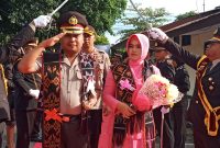 Tradisi pedang pora di Mapolres Sikka, Rabu (19/2)