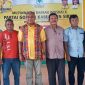 Ketua Golkar Sikka pose bersama Panitia Musda X dan Pengurus Partai Golkar, Kamis (20/2)