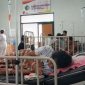 Pasien membludak di Ruang Klinik Geriatri Terpadu RSUD TC Hillers Maumere, Rabu (11/3)