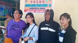 Warga Deaa Maluriwu Kecamatan Palue yang melapor diri ke Covid Center Sikka Senin (23/3)