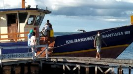 KM Banawa Nusantara 109 yang mengangkut ODP dari Lembata
