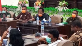 Suasana rapat kerja antara Satuan Gugus Tugas Pencegahan Covid 19 bersama DPRD Sikka, Selasa (31/3)