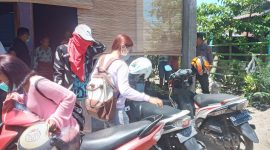 Evakuasi ODP penghuni Rumah Singgah ODHA di Kelurahan Waioti, Kamis (2/4)