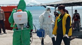 Suasana di dermaga Pelabuhan Laurens Say Maumere, Selasa (7/4)