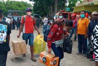 Warga karantina bersiap kembali ke rumah masing-masing, Jumat (24/4)