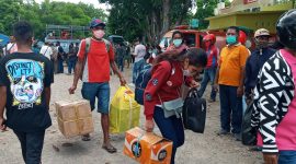 Warga karantina bersiap kembali ke rumah masing-masing, Jumat (24/4)