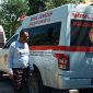 Mobil jenazah khusus Covid dan Ambulance Gawat Darurat Khusus Covid di Kantor Dinkes Sikka, Sabtu (25/4)