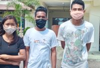 Tiga mahasiswa yang sedang berada di lokasi karantina terpusat di Kantor Dinas Kebudayaan dan Pariwisata, Rabu (29/4)